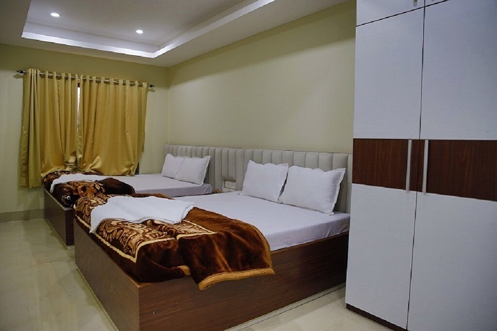 Deluxe-Vierbettzimmer, Balkon | Kostenloses WLAN