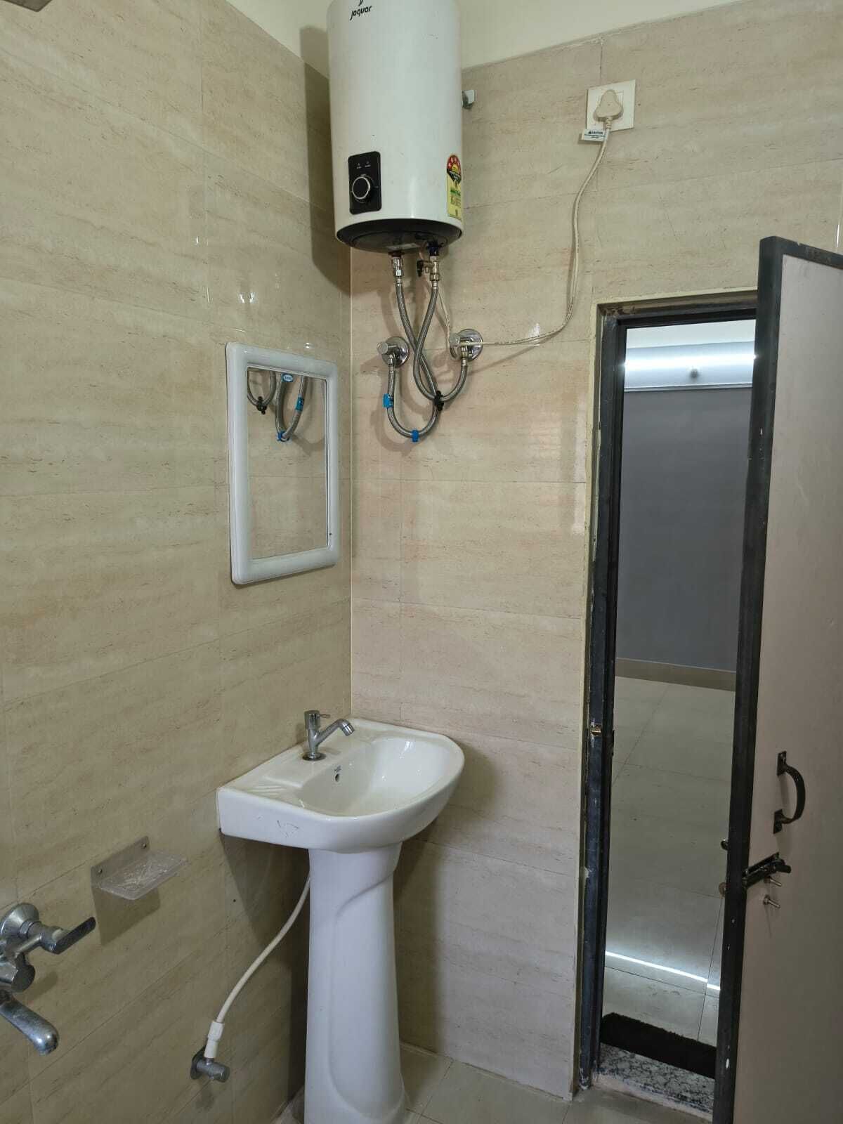 Deluxe Double Room, Shared Bathroom