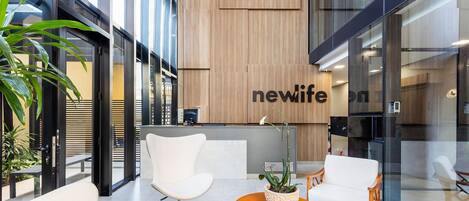 Basic-Apartment | Lobby