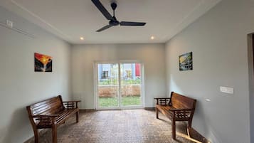 Laptop workspace, free WiFi