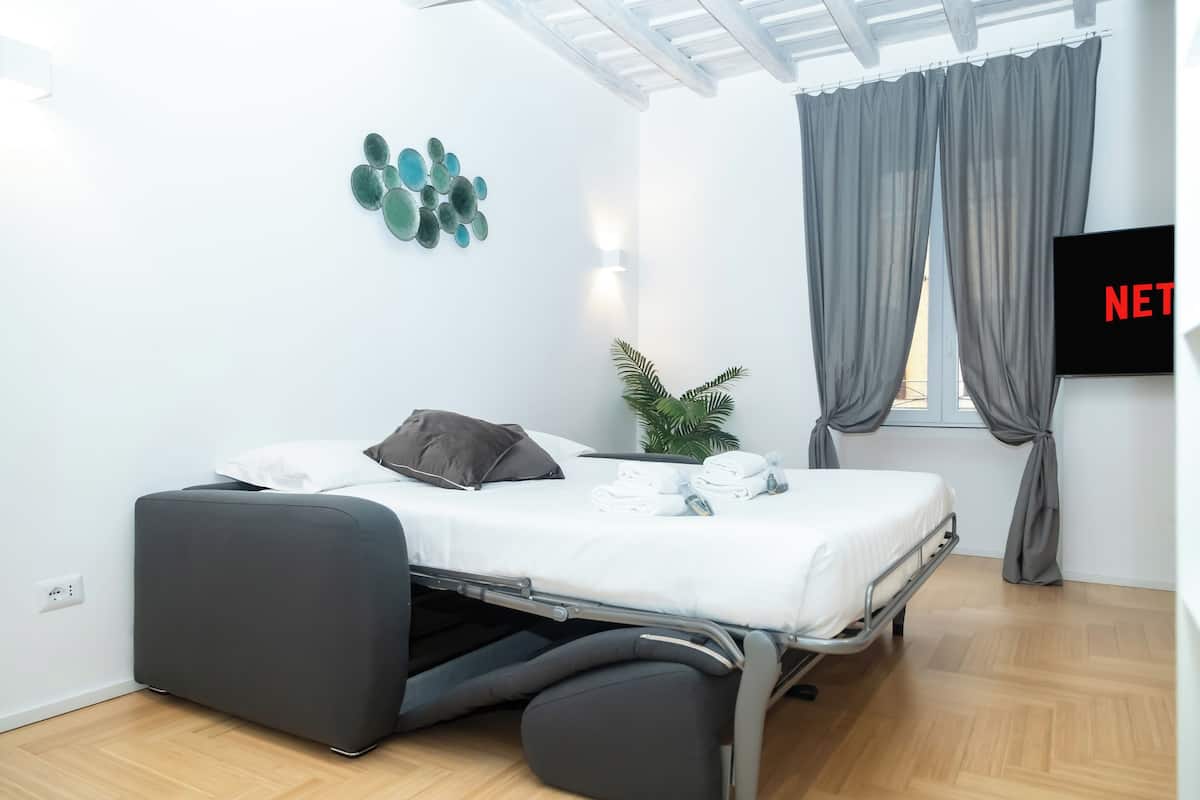 Deluxe-Apartment, Stadtblick | Verdunkelungsvorhänge, schallisolierte Zimmer, Bügeleisen/Bügelbrett