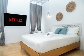 Căn hộ Deluxe, quang cảnh thành phố | Màn/rèm cản sáng, phòng cách âm, bàn ủi/dụng cụ ủi quần áo 