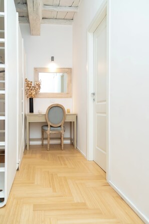 Deluxe-Apartment, Stadtblick | Innenbereich