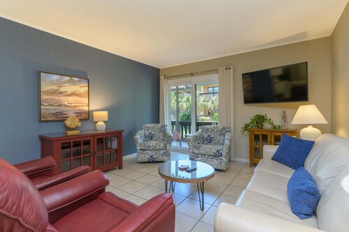 Tiki 149 - Spacious 2br Condo With Walk-in Shower 2 Bedroom Condo