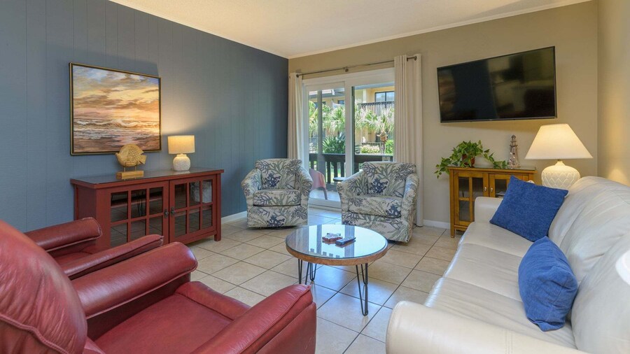 Tiki 149 - Spacious 2br Condo With Walk-in Shower 2 Bedroom Condo