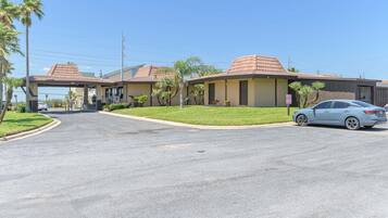 Appartement, 3 slaapkamers | Terrein van de accommodatie