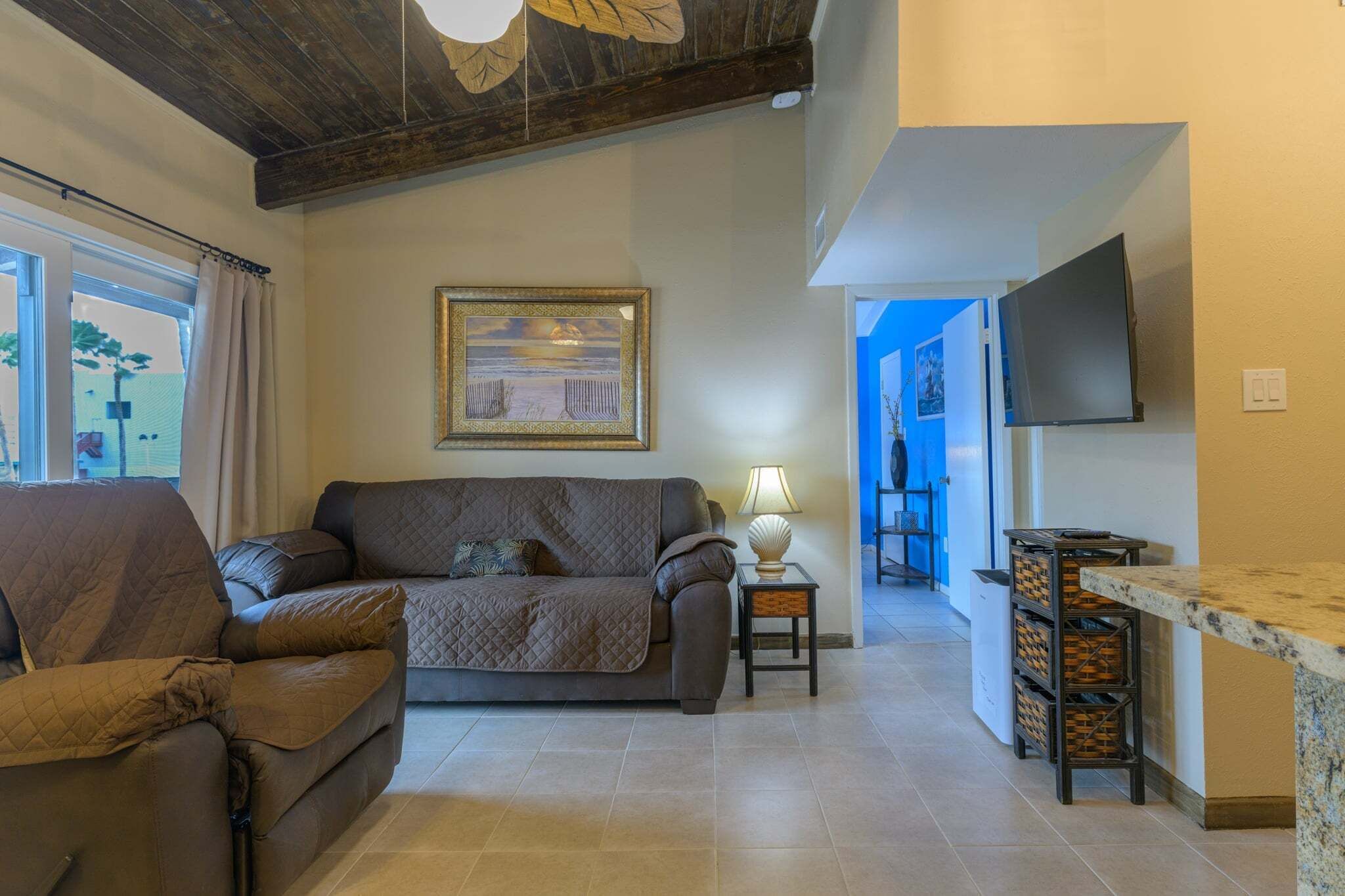 Condo, 1 Bedroom | Living area