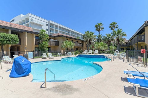 Tiki 336 - Partial Beach View Condo With Balcony 1 Bedroom Condo