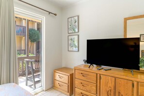 Condo, 1 Bedroom - 1br Condo With Two Heated Pools And Pet Friendly 1 Bedroom Condo (South Padre Island)