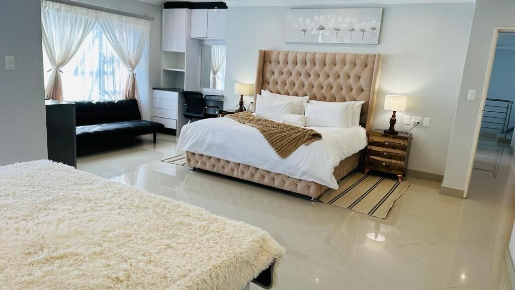 Habitación triple Deluxe | Tabla de planchar con plancha y wifi gratis