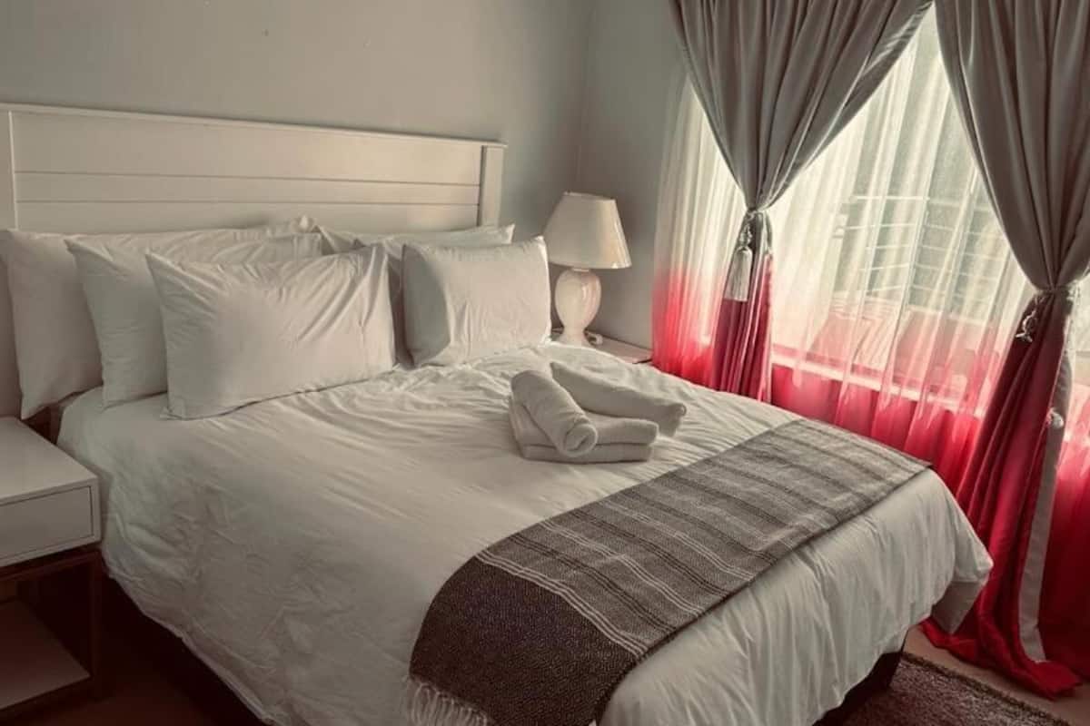 Family Quadruple Room | Iron/ironing board, free WiFi