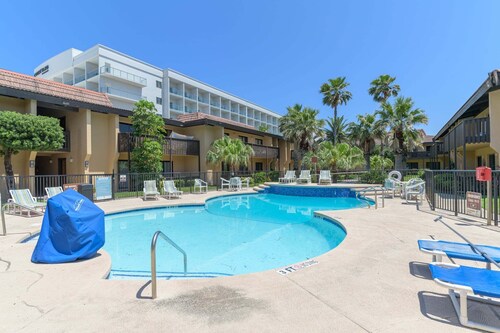 Tiki 236 - Perfect Getaway With Partial Beach View 1 Bedroom Condo