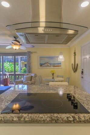 Condo, 1 Bedroom | Interior - Tiki 107 - Beachfront Condo In South Padre Island 1 Bedroom Condo (South Padre Island)