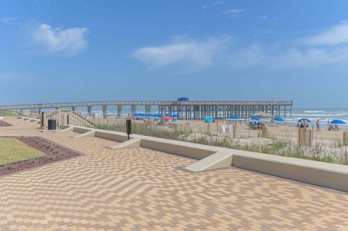 Tiki 137 - 1br Condo Sleeps 6 With Beach Access 1 Bedroom Condo