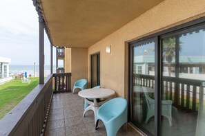 Apartment, 1 Schlafzimmer | Speisen im Freien