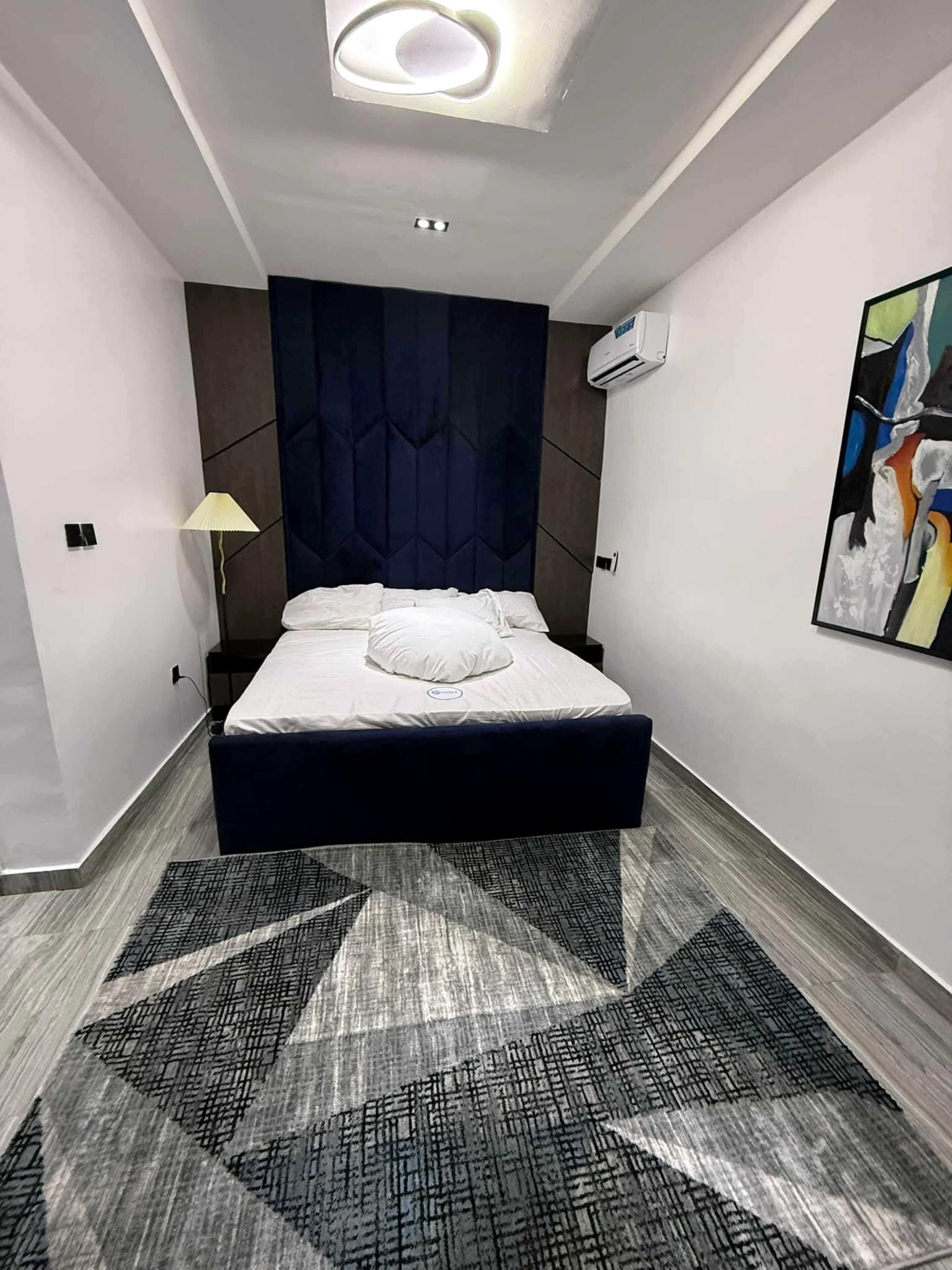 Desk, laptop workspace, free WiFi