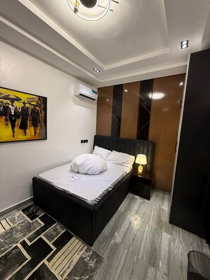 Departamento de lujo | Escritorio, espacio para trabajar con laptop y wifi gratis 