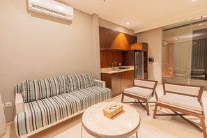 Living area - Charming 3-bedroom villa in enchanting Bali with cool AC (Kabupaten Badung)