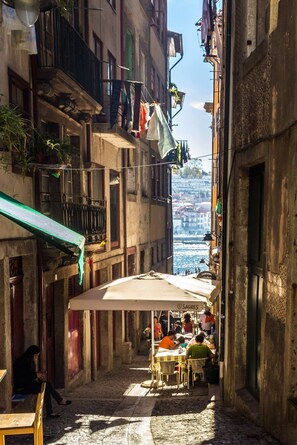 Room - Guest H4U - Porto Ribeira View Mercadores (Porto)