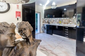 4 bedrooms, soundproofing - Guest H4U Villa Garden Pool (Povoa De Varzim)