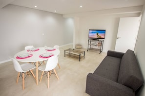 Apartment | 3 bedrooms, soundproofing - Guest H4U Povoa Vacation City Center (Povoa De Varzim)