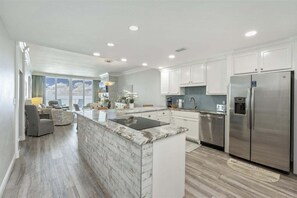 Private kitchen - Shoreline Towers 2123 2 Bedroom Condo (Destin)