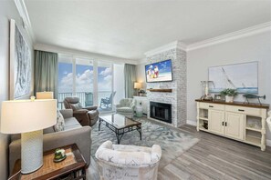 Living area - Shoreline Towers 2123 2 Bedroom Condo (Destin)