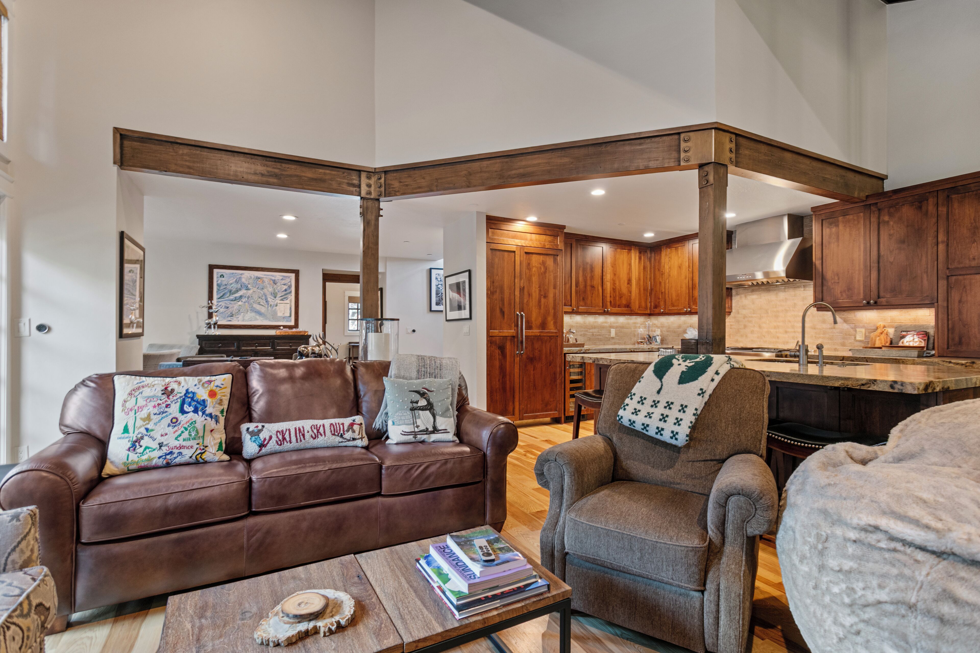 Condo, 3 Bedrooms | Interior