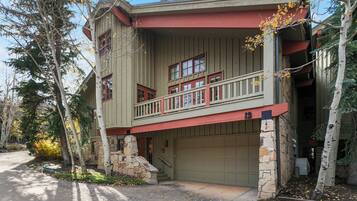 Condo, 3 Bedrooms | Exterior