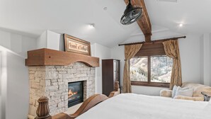 Kondominium, 4 kamar tidur