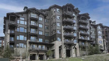 Condo, 4 Bedrooms | Exterior