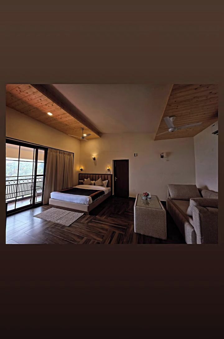 Luxury Studio, Balcony, Valley View | Soundproofing, iron/ironing board, free WiFi