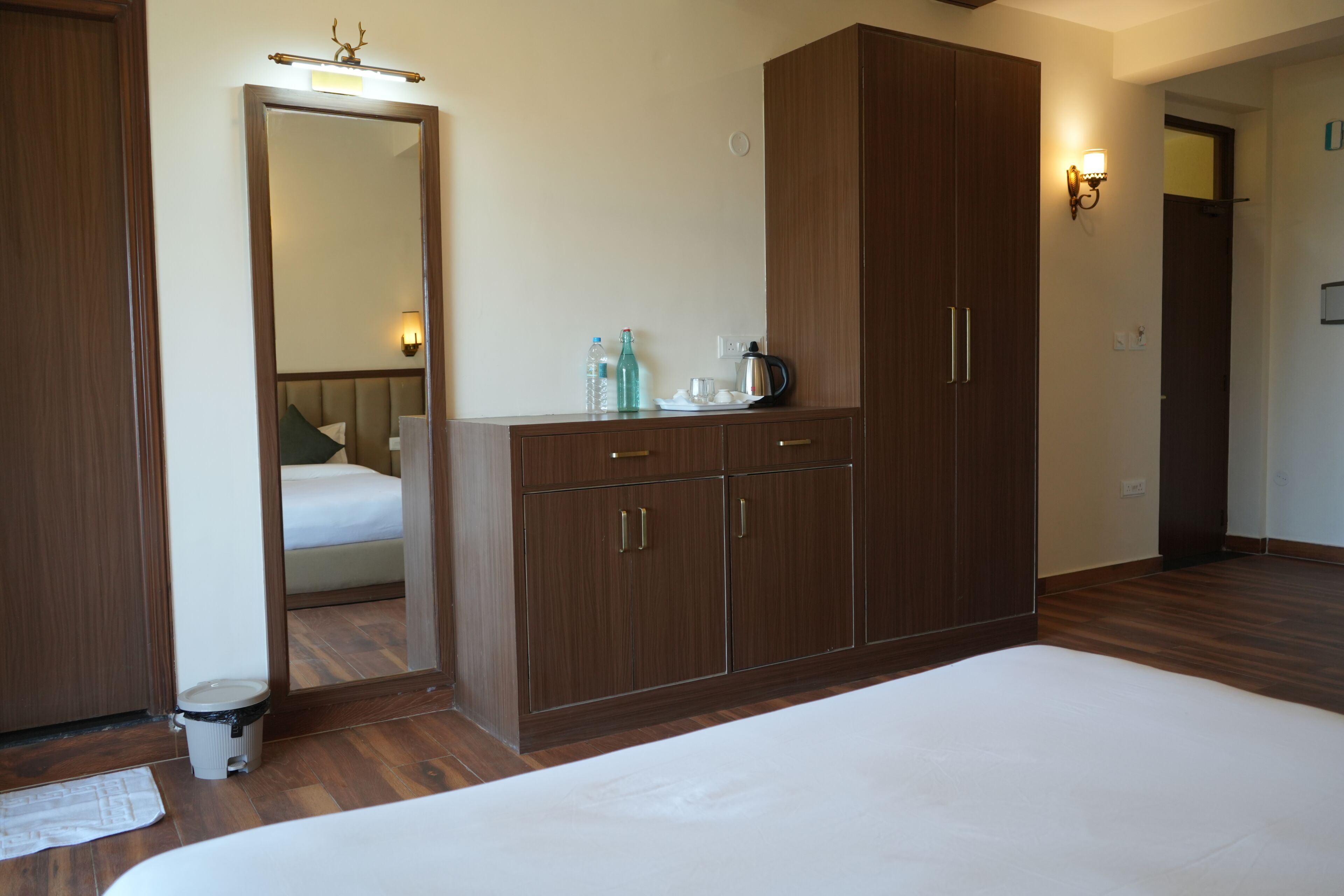 Family Double Room, Balcony, Hill View | Iron/ironing board, free WiFi