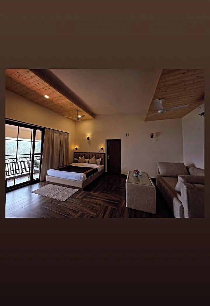 Luxury Studio, Balcony, Valley View | Soundproofing, iron/ironing board, free WiFi