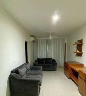 Familiehus | Opholdsområde | 40-tommers tv med digitale kanaler