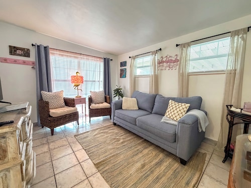 Apartment near famous HGTV downtown Sebring