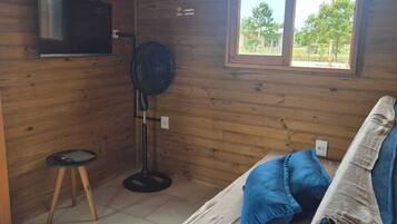 Ferros/tábuas de passar roupa, Wi-Fi, roupa de cama