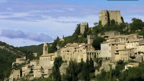 Point of interest - Studio Apartment 'Les Restanques' with Mountain View, Private Terrace and Wi-Fi (Montbrun-les-Bains)
