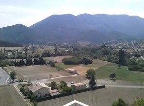 Aerial view - Studio Apartment 'Les Restanques' with Mountain View, Private Terrace and Wi-Fi (Montbrun-les-Bains)