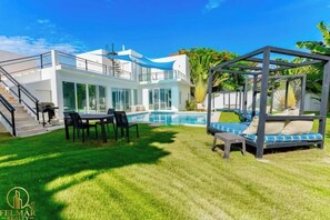Outdoor dining - Sunshine Escape - Perla Marina (Sosua)