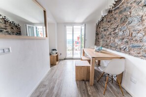 Deluxe Apartment, Balcony, Sea View | Dining - Luxury Seaview Rooftop by The First (Riomaggiore)