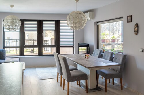 Cozy 2-bedroom condo in Briz Varna  minutes from the beach