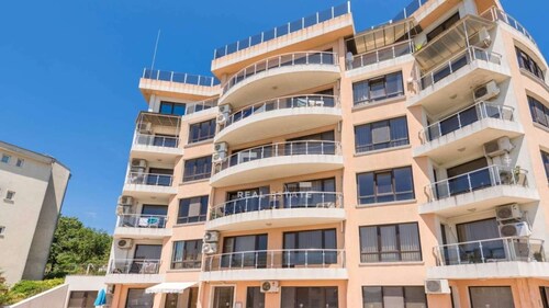 Cozy 2-bedroom condo in Briz Varna  minutes from the beach