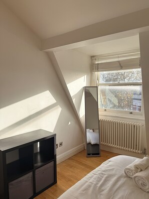 1 bedroom, WiFi, bed sheets - Historic Holborn meets Modern 1 BR flat. (London)