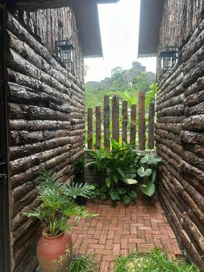 Luxury Double Room, Hill View | Property grounds - Wood Haven Homestay (Ninh Binh)