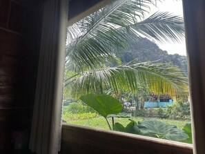 Luxury Double Room, Hill View | Desk, free WiFi, bed sheets - Wood Haven Homestay (Ninh Binh)