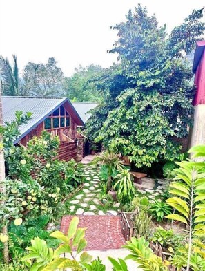 Luxury-Doppelzimmer, Blick auf den Innenhof | Unterkunftsgelände