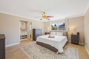 3 間睡房、熨斗/熨衫板、Wi-Fi、床單