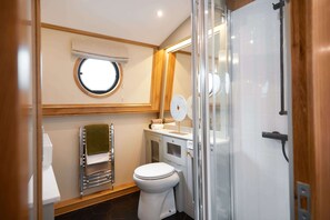 Mobile Unterkunft | Badezimmer | Handtücher