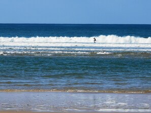 Beach - Holiday Home “Les Hauts De Font Moure” with Shared Pool, Private Garden & Wi-Fi (Saint-Georges-des-Agoûts)